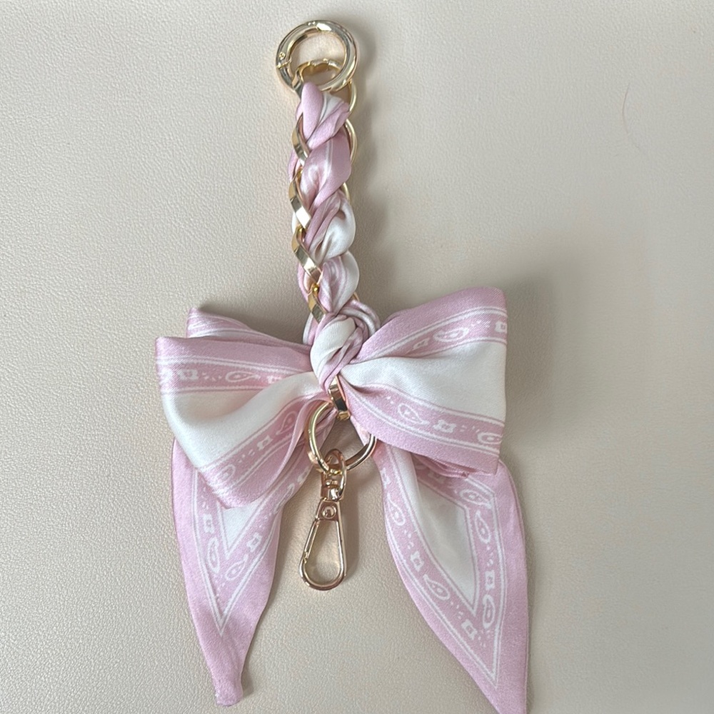 Bag chain extender or charm - NWOT